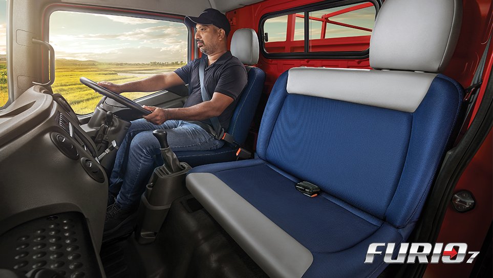 Mahindra Furio 7 - Image 6