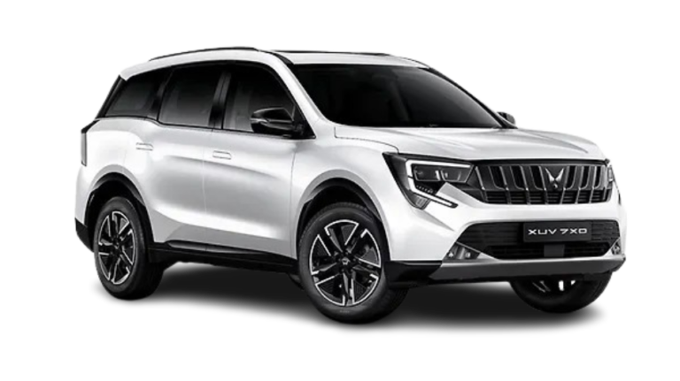 Mahindra XUV700 photo
